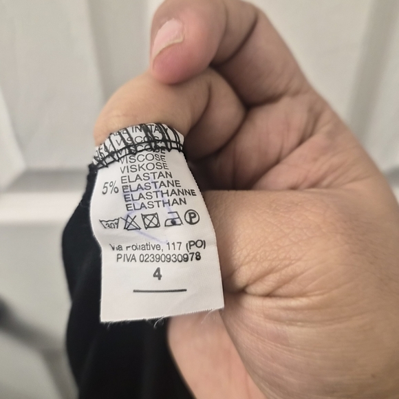 Elegant Black Lace Trim Tunic Top - Picture 5 of 5